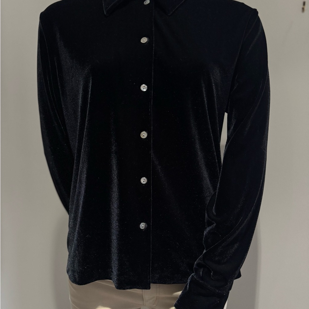 Elegant Black Velour Women’s Top